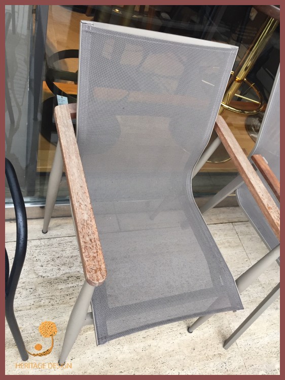 Demir Sandalye Klasik